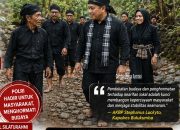 Kapolres Bulukumba Perkuat Kemitraan dengan Masyarakat Adat Kajang, Tempuh Jalan Kaki Menuju Rumah Ammatoa